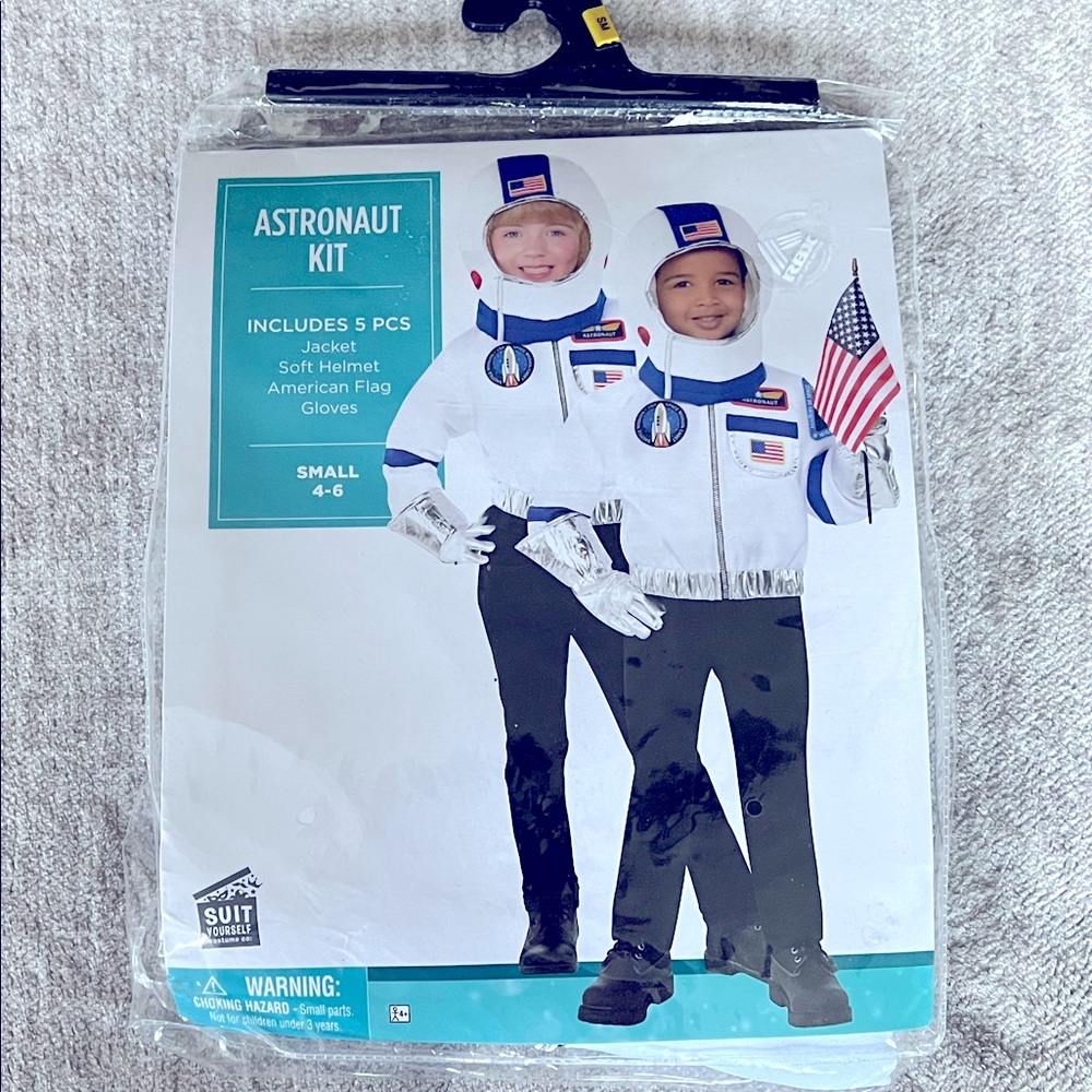 Super Cute Kids Costume!!! Size S kids Astronaut costume! 👨🏼‍🚀🧑🏾‍🚀🚀